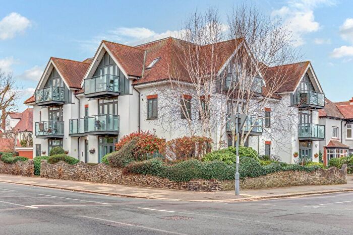 2 Bedroom Apartment For Sale In Burges Road, Thorpe Bay, SS1