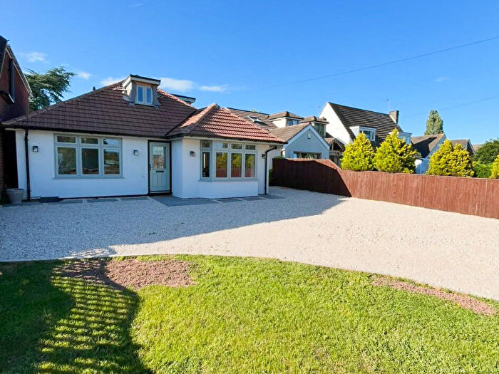4 Bedroom Detached Bungalow For Sale In Hinckley Road, Stoke Golding, Nuneaton, Leicestershire, CV13