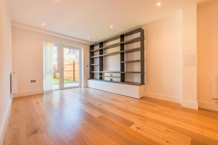 2 Bedroom Apartment To Rent In Woodcroft Apartments, Silverworks Close, Colindale, London, NW9