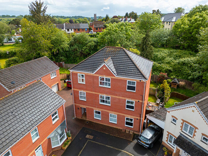 2 Bedroom Flat For Sale In Raleigh Drive, Cullompton, Devon, EX15