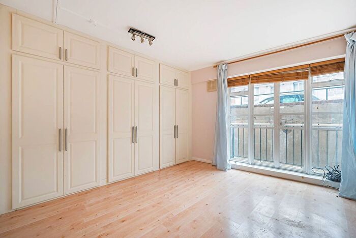 Studio To Rent In Courtfield Gardens, South Kensington, London, SW5