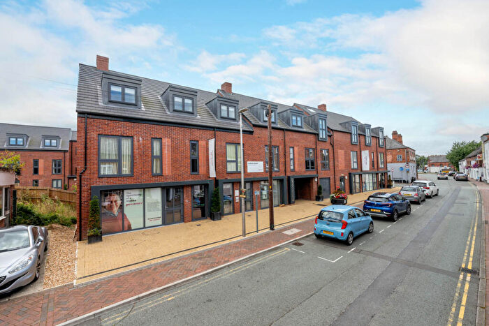 2 Bedroom Apartment For Sale In Wheelock Street, Middlewich, CW10