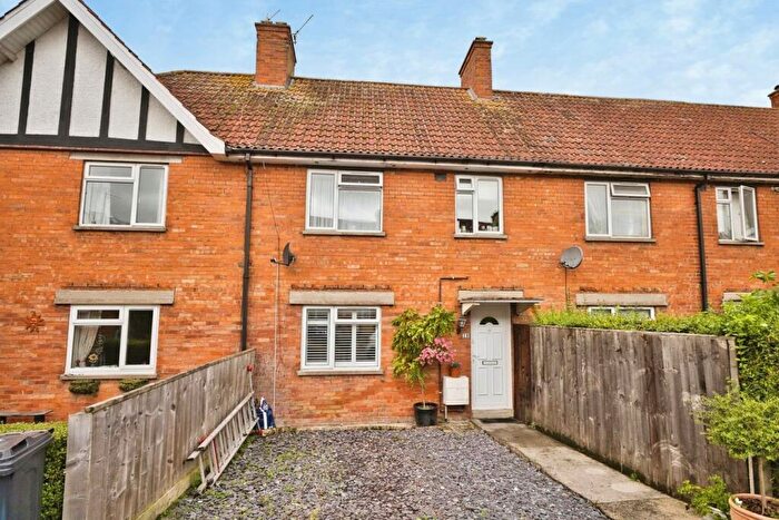 3 Bedroom Terraced House For Sale In Landmead, Glastonbury, BA6