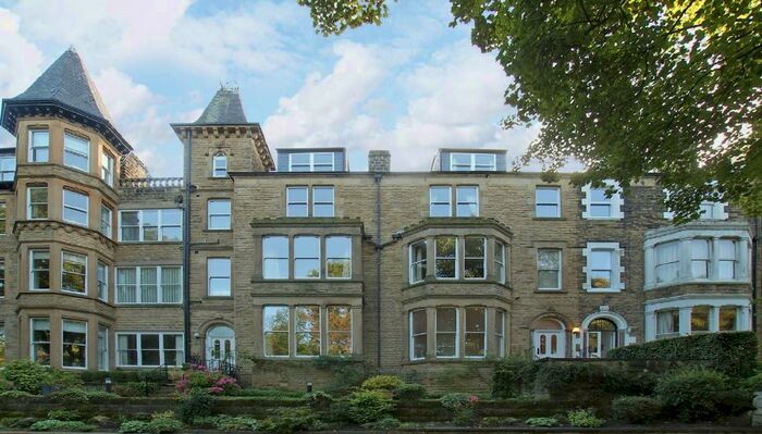2 Bedroom Ground Flat To Rent In Valley Drive, Harrogate, HG2