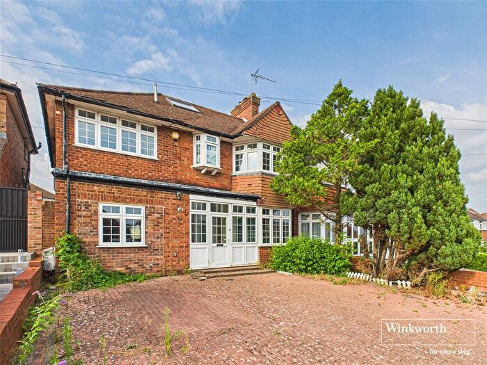 4 Bedroom Semi-Detached House For Sale In Mallard Way, Kingsbury, London, NW9