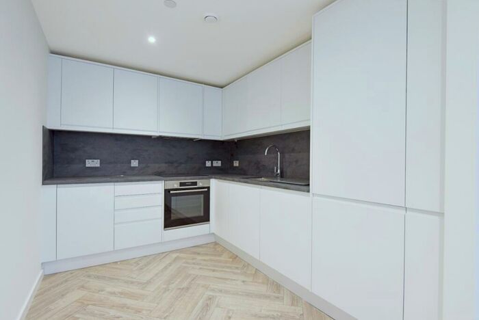 3 Bedroom Apartment To Rent In Avenue Heights, Highgate, N6