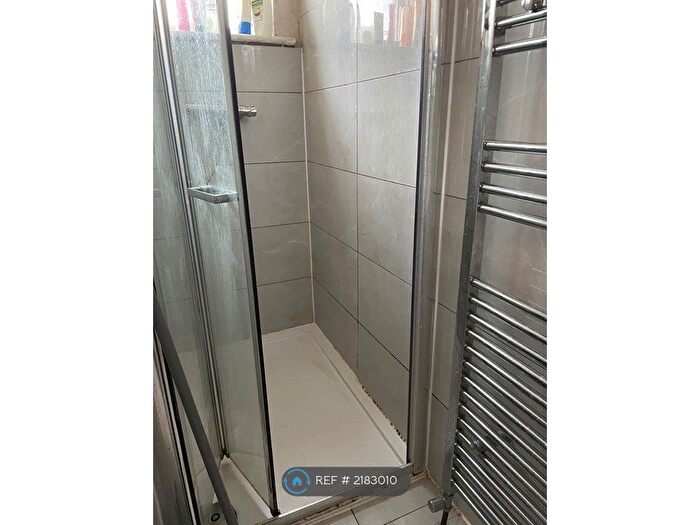 3 Bedroom Studio To Rent In Harris Road, Bexleyheath, DA7