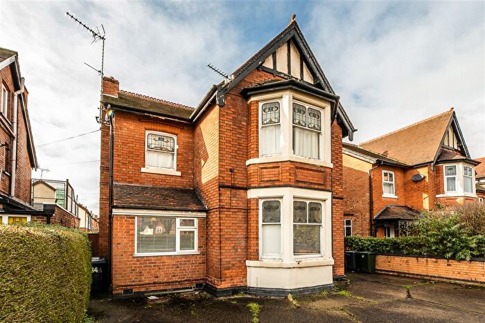 2 Bedroom Flat To Rent In Melton Road, West Bridgford, Nottingham, NG2