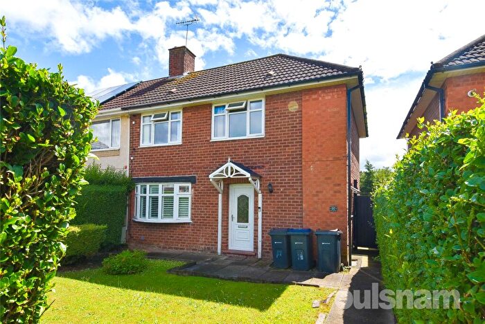 3 Bedroom Semi-Detached House For Sale In Aldbury Road, Highters Heath, Birmingham, West Midlands, B14