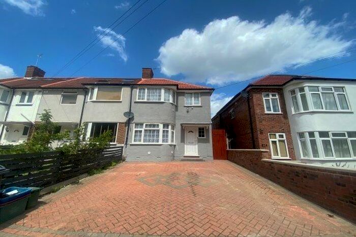 4 Bedroom Property To Rent In Mogden Lane, Isleworth, TW7