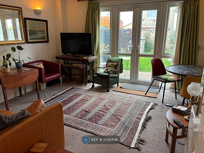 2 Bedroom Terraced House To Rent In Wenban Passage, Worthing, BN11