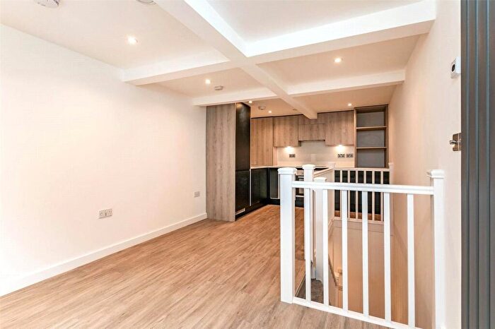 1 Bedroom Flat To Rent In Cormongers Lane, Nutfield, Redhill, RH1