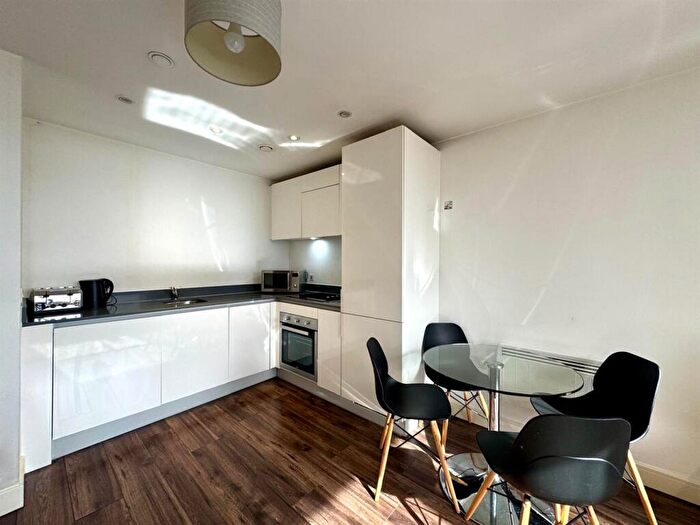 1 Bedroom Apartment To Rent In Broad Street, Birmingham, B15