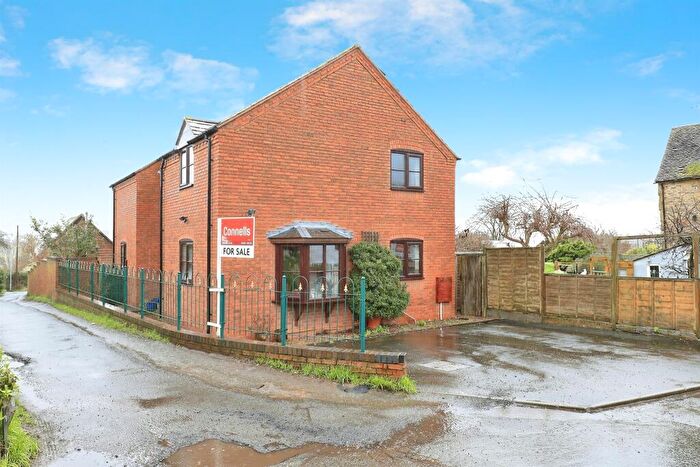 4 Bedroom Detached House For Sale In The Hurst, Cleobury Mortimer, Kidderminster, DY14