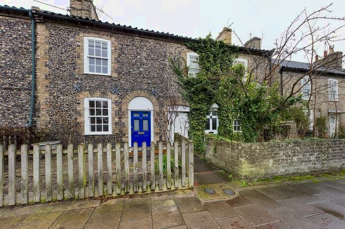 3 Bedroom Cottage To Rent In Castle Street, Thetford, IP24