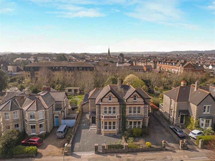 5 Bedroom House For Sale In Hickman Road, Penarth, CF64