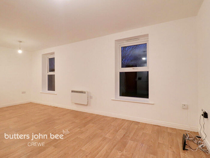 2 Bedroom Flat For Sale In Ivatt Drive, Crewe, CW2