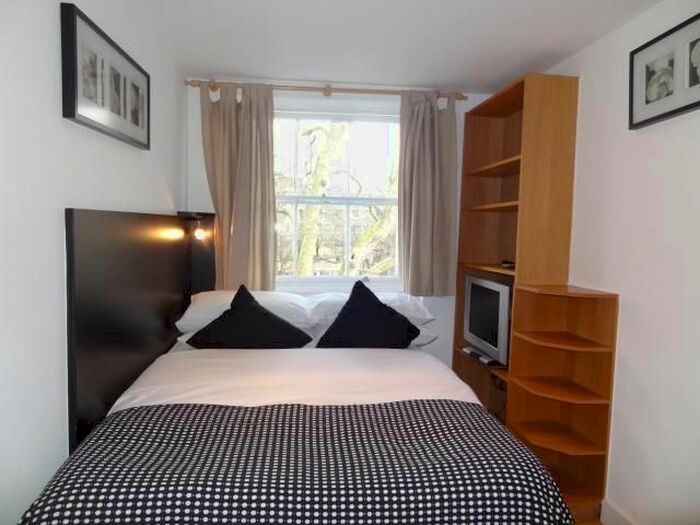 Studio To Rent In Cartwright Gardens, Bloomsbury, London, WC1H