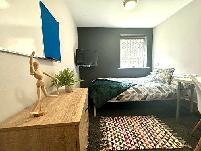 5 Bedroom Flat To Rent In Forster Street, NG7