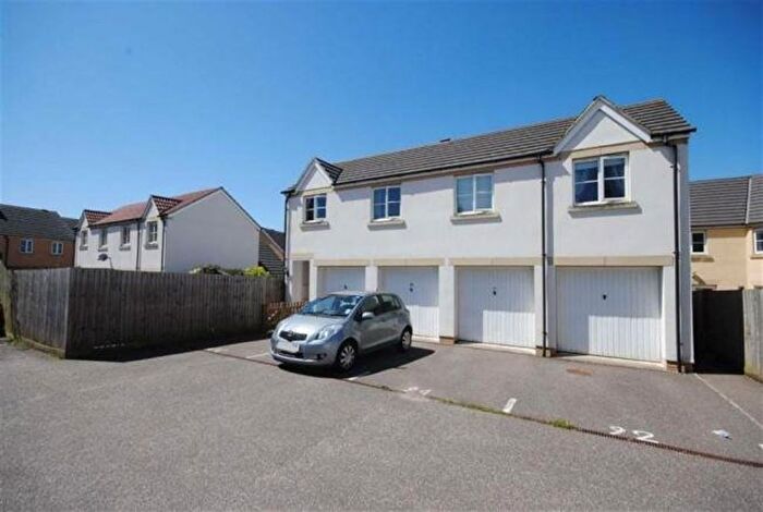 2 Bedroom Flat To Rent In Kimberley Park, Bideford, Devon, EX39
