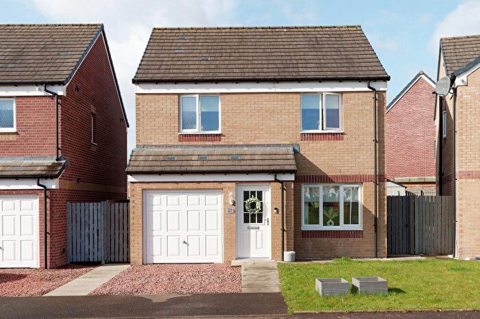 3 Bedroom Detached House For Sale In Craigmuir Road, Dargavel, PA7