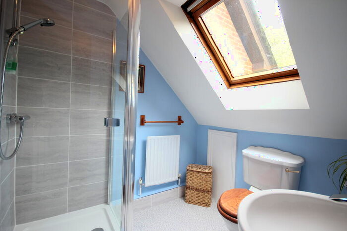 5 Bedroom Detached House For Sale In Kingswood Rise, Four Marks, GU34