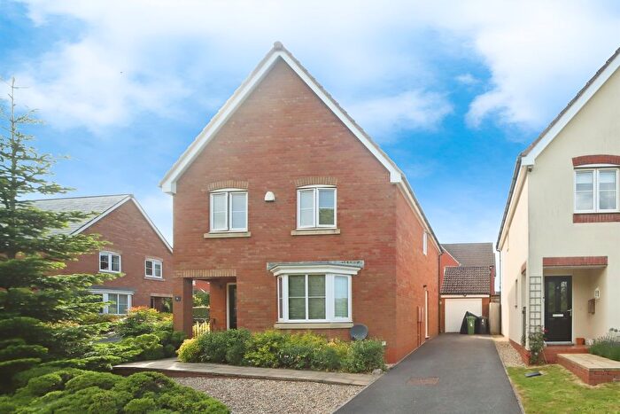 4 Bedroom Detached House For Sale In Lotus Drive, Bridgwater, TA5
