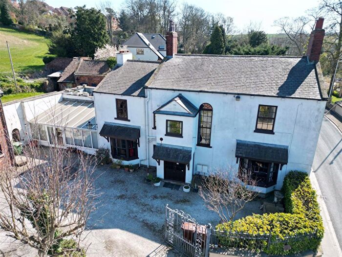 5 Bedroom Detached House For Sale In Carleton Road, Pontefract, WF8