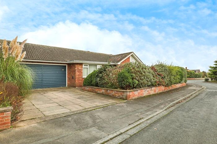 4 Bedroom Detached Bungalow For Sale In Poplar Drive, Bridlington, YO16