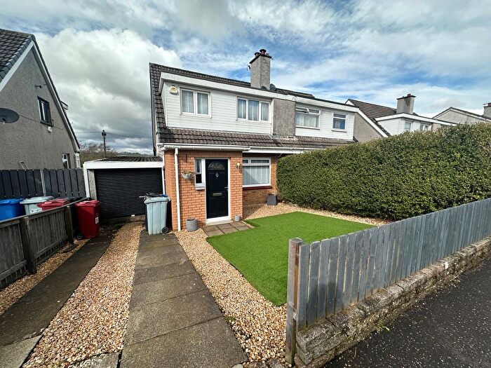 3 Bedroom Property To Rent In Mainsacre Drive, Larkhall, ML9