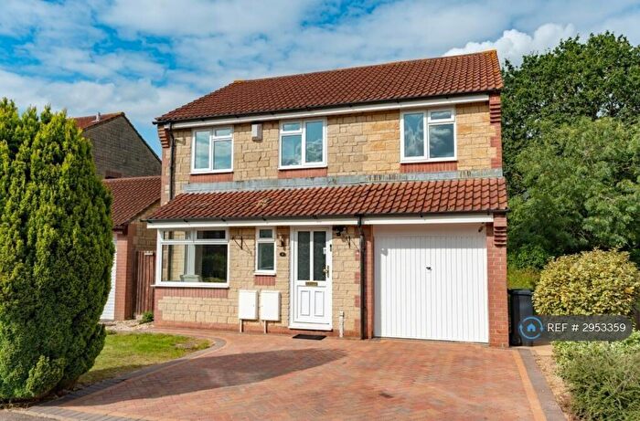 6 Bedroom Detached House To Rent In Huckley Way, Bristol, BS32