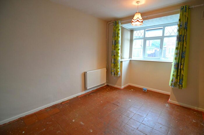 2 Bedroom Bungalow For Sale In Parkstone Road, Leicester, LE5