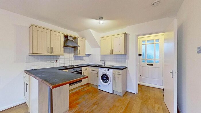 1 Bedroom Flat To Rent In The Broadway Cheam Surrey, SM3