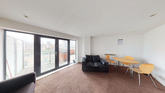 1 Bedroom Flat To Rent In Flat . Cymbeline House, NG1