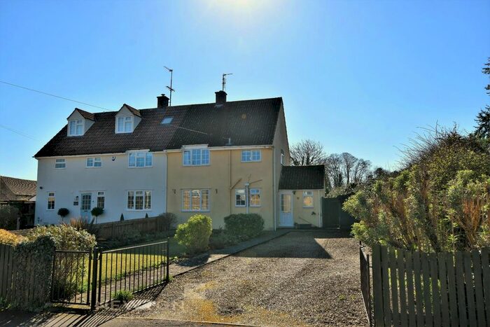 3 Bedroom Semi-Detached House For Sale In Greatford, Stamford, PE9