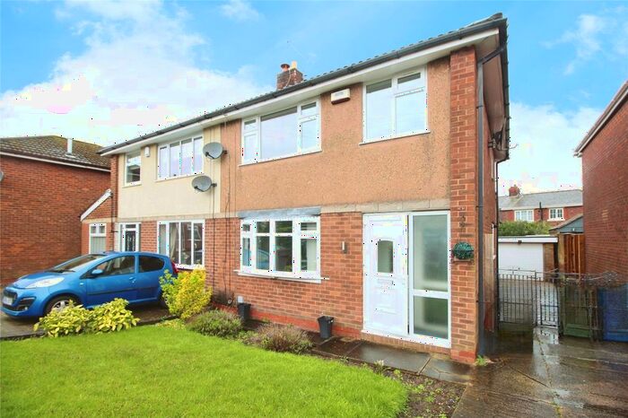 3 Bedroom Semi-Detached House To Rent In Queens Close, Boothstown, Worsley, Manchester, M28