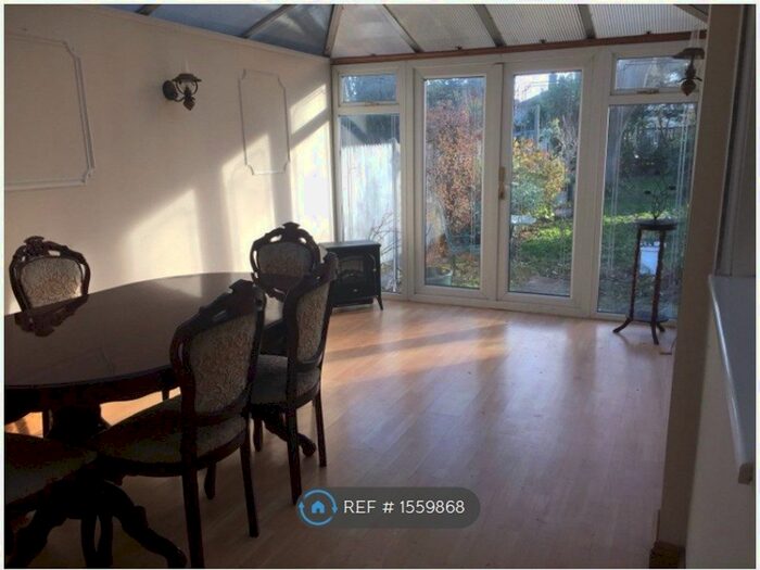 3 Bedroom Terraced House To Rent In Rowney Garden, Dagenham, RM9