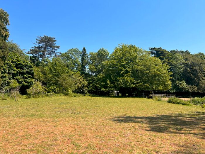 Land For Sale In Chequers Lane, Tadworth, KT20