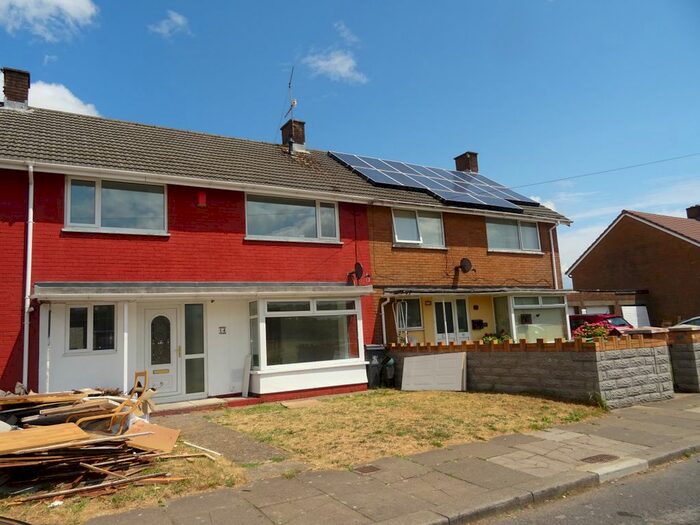 4 Bedroom Terraced House To Rent In Heol Y Gaer, Cardiff, CF5