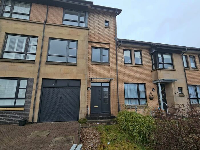 3 Bedroom Town House To Rent In Camden Terrace, Oatlands, Glasgow, G5