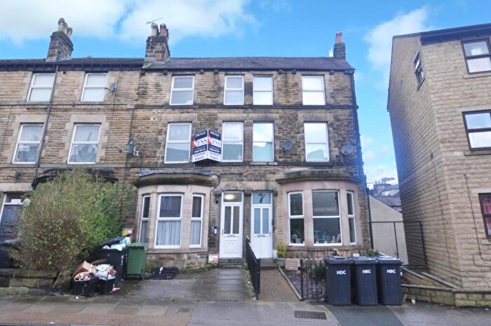 House Of Multiple Occupation To Rent In Mayfield Grove, Harrogate, North Yorkshire, HG1