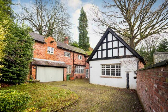 4 Bedroom Detached House To Rent In Tempest Road, Alderley Edge, SK9