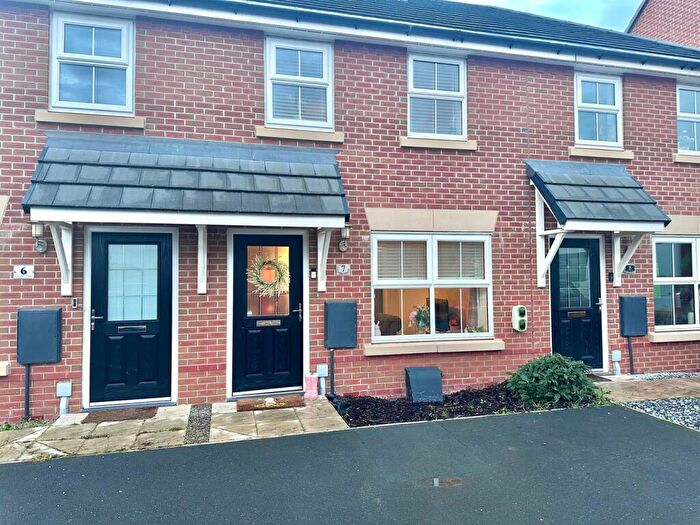 2 Bedroom Town House For Sale In Chalgrove Place, Henhull, Nantwich, Cheshire, CW5