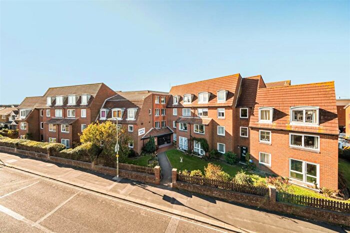 1 Bedroom Retirement Property For Sale In Beach Road, Lee-On-The-Solent, PO13