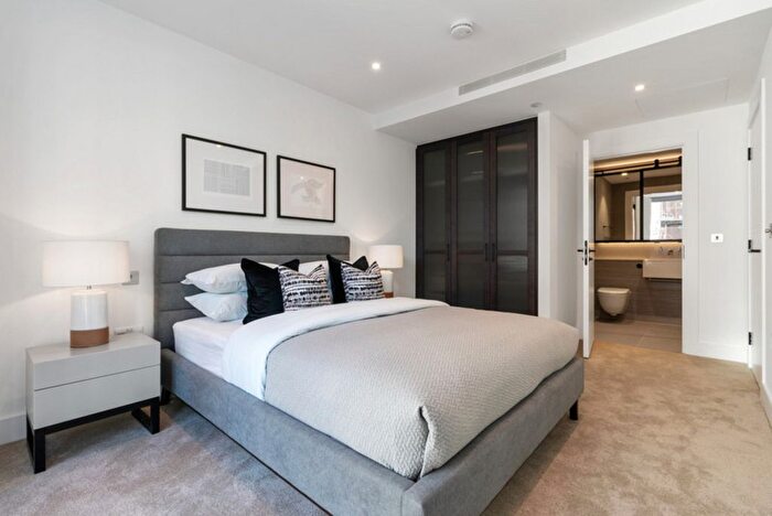 3 Bedroom Flat To Rent In Prince Of Wales Drive, London, SW11