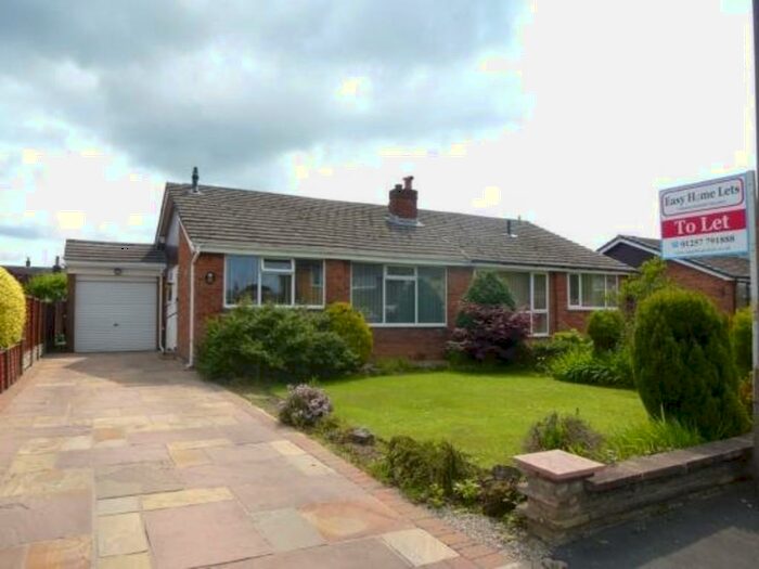 2 Bedroom Semi-Detached Bungalow To Rent In The Hawthorns, Eccleston, PR7