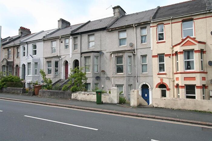 2 Bedroom Flat To Rent In Percy Terrace, Plymouth, PL4