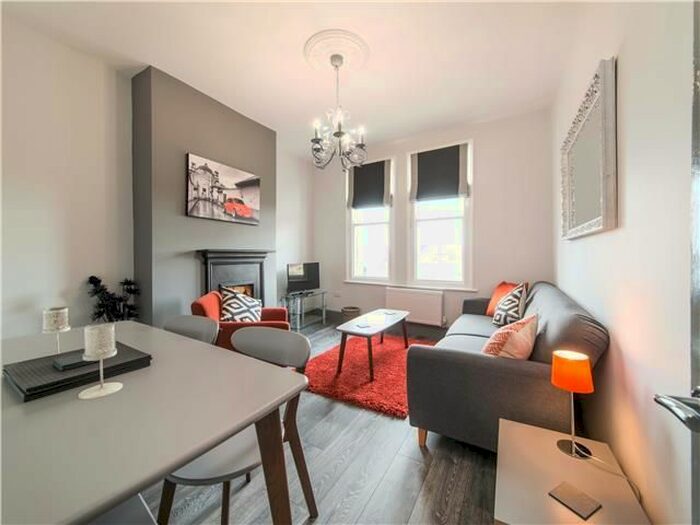 2 Bedroom Flat To Rent In Derby Road, Nottingham, NG1