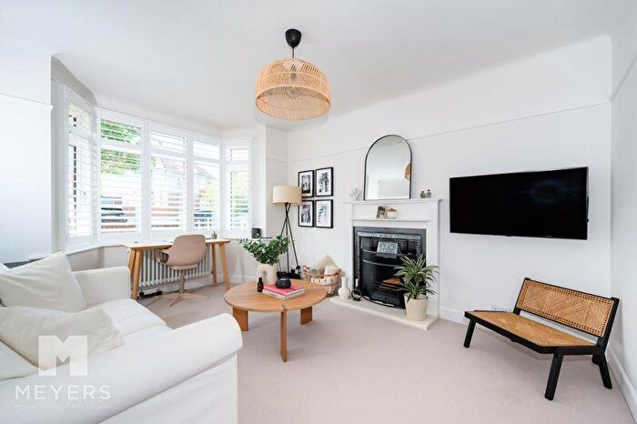 4 Bedroom Detached House For Sale In Townsville Road, Bournemouth, BH9