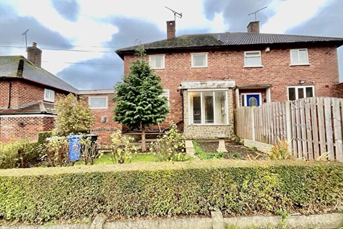 3 Bedroom Semi Detached House For Sale In Ravenscroft Crescent, Sheffield, S13